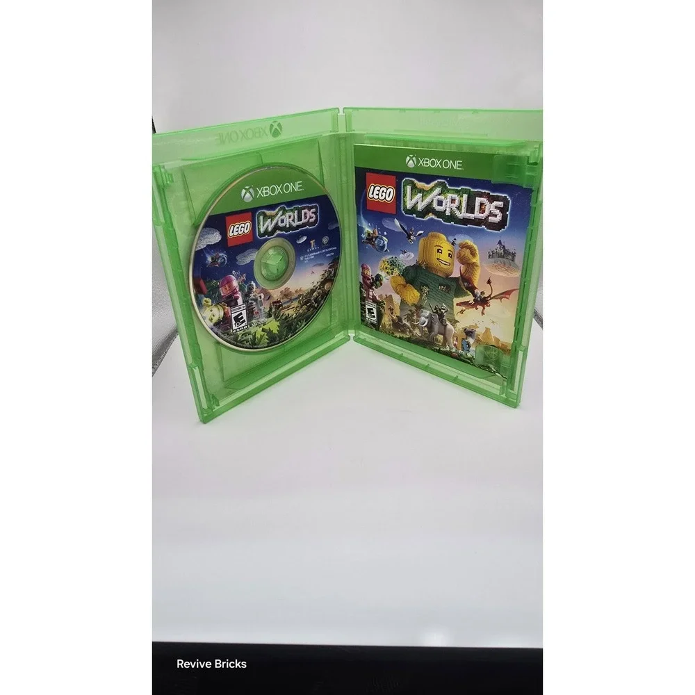 LEGO Worlds (Microsoft Xbox One, 2017) CIB Complete Tested Working‎ Great Cond.